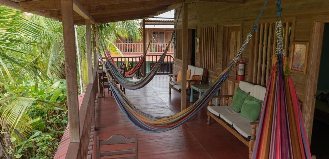 Valerie Emanuel Apartments Bocas del Toro Exterior foto